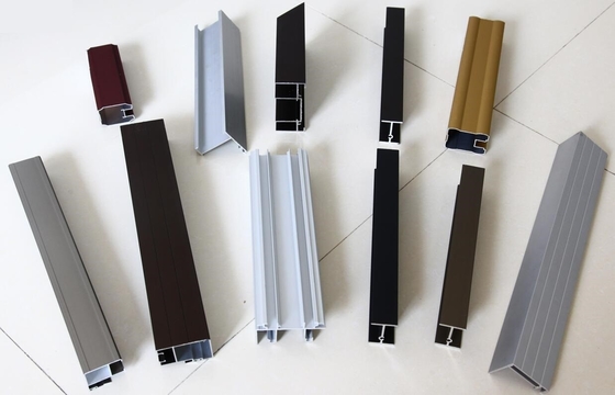 0.30 mm Dikte Verwerkingsservice voor afwikkelen Aluminiumprofiel met geanodiseerd oppervlak
