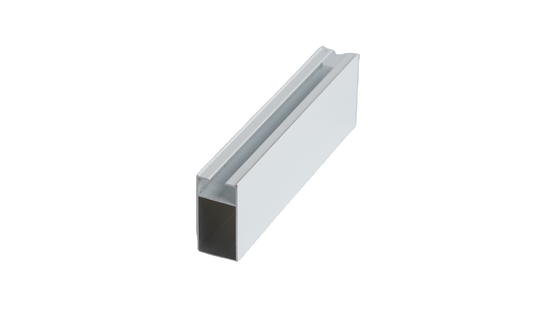 0.30 mm Dikte RAL9010 9016 poedergecoate aluminiumprofielen voor ramen en deuren
