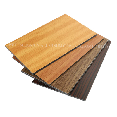 Outdoor Traditionele Panel Aluminium Sandwich Panel met Aluminium Spiegel Wit Kruis