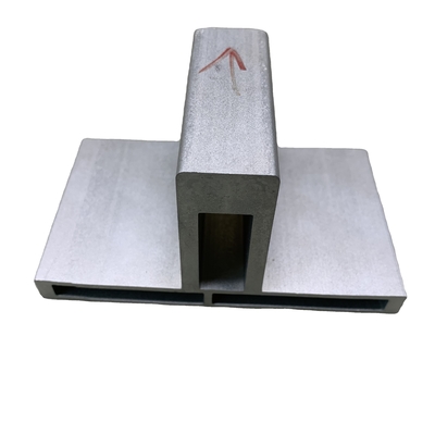 Temperatuur T4-T5-T6 6061 T6 Op maat gemaakte zilveren geanodiseerde extrusie aluminium treinbaan