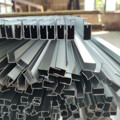 Persoonlijke CNC-freesprofiel van aluminium voor industriële extrusie 6061 6063 T3 T5 T6