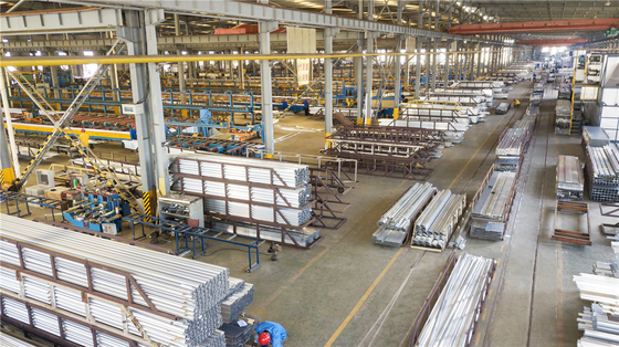 Waterdicht aluminiumprofiel voor deur- en vensteranodiserend poedercoating aluminiumplaat