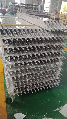 Aluminiumprofielen voor extrusie en raamramen met roestvrijstalen schermnetten