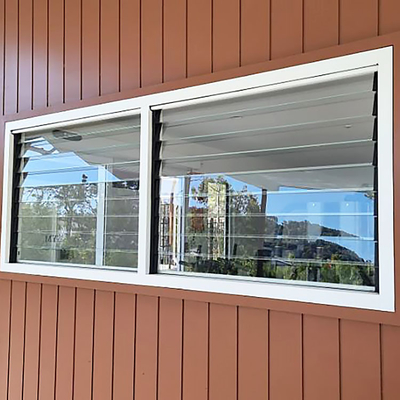 Custom aluminium frame voor hek en jaloezieën Voldoen aan GB-standaarddikte 0.8mm-2.0mm