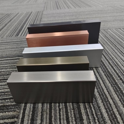Anodisatie van het oppervlak Aluminium vierkant buisprofielen voor decoratie in vierkant