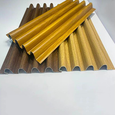 Vierkante decoratieve aluminium achtergrondmuur met aangepaste kleur en T3-T6 veroudering behandeling
