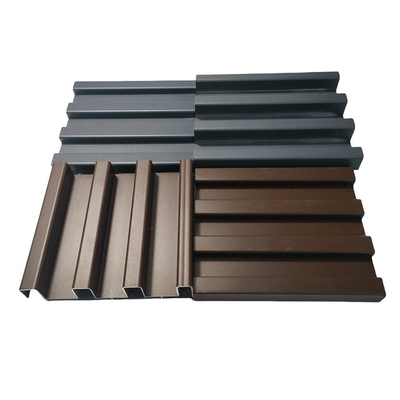 Vierkante decoratieve aluminium achtergrondmuur met aangepaste kleur en T3-T6 veroudering behandeling
