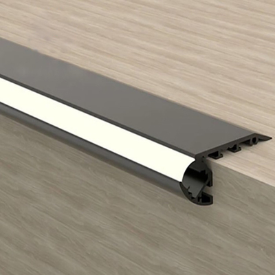Aluminiumvloerprofielen voor het afdekken van vloeren Aluminiumvloerprofielen voor de overstap van vloeren voor een hoge tolerantie ±1%