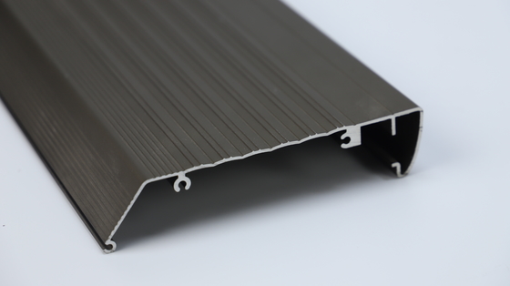 Gepersonaliseerde grootte Zwarte geanodiseerde aluminium extrusieprofielen voor Energy Speaker Housing