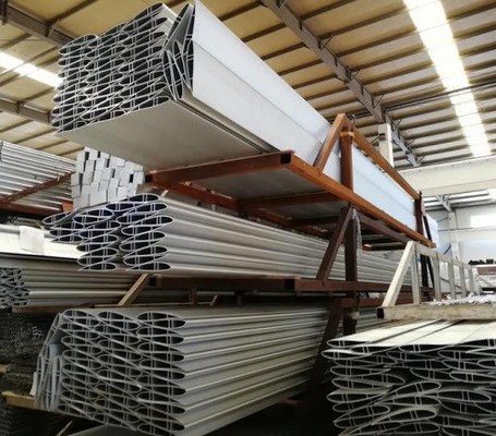 5.8-6.0M Lengte Vierkant Waterdicht Aluminium Louver Pergola met verstelbaar profiel