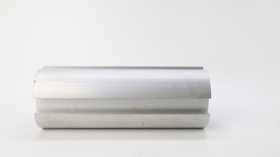 Tolerantie ±1% 6063-T5 Profiel Persoonlijk zilver geanodiseerd aluminium extrusieprofielen Slimme lichtpoolen