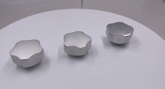 Persoonlijke aluminiumprofielen voor CNC-bewerking, perforeren, boren en snijden