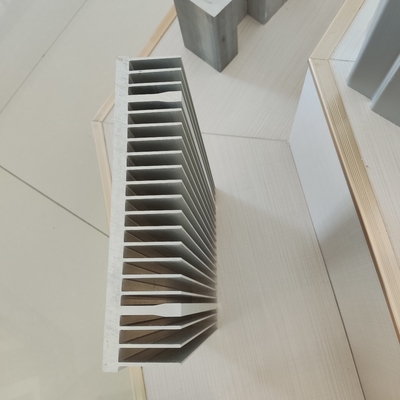 Decoiling 6063 6061 T5 T6 Aluminiumprofiel voor verschillende extrusies
