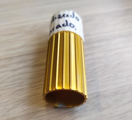 Op maat gemaakte vensterdeurtubes De Aluminio L20 Aluminium Alloy 6063 Aluminium Alloy Dorado