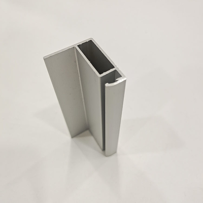 Verwerking van decoiling voor op maat gemaakte 6063 aluminium legering geperste profielen op balkonplaten