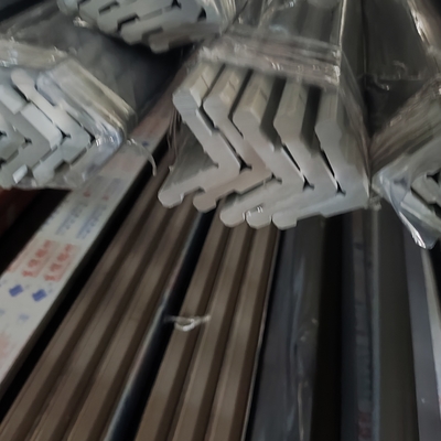 Interieurmeubilair decoratie Aluminium venster deur profiel met aangepaste dikte