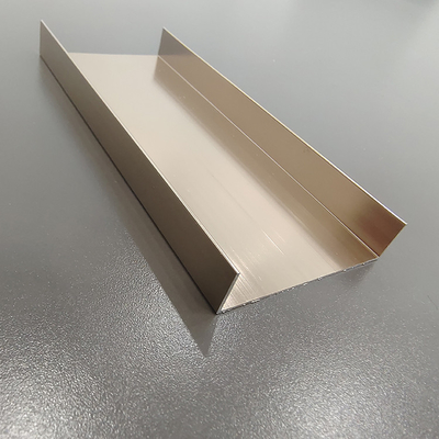 0.30 mm Dikte Aanpasbaar geanodiseerd aluminiumprofiel voor glazen hekken in U-vorm