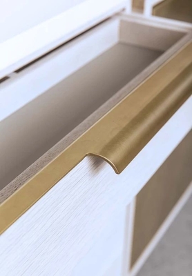 SHENGXIN Aluminiumprofiel voor glazen keukendeuren diep verwerkt en CNC geboord