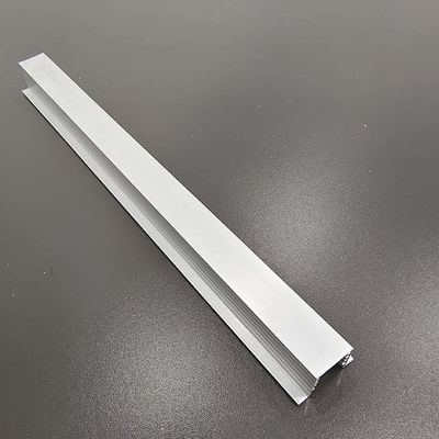Op maat gemaakte LED-strooklicht Aluminiumprofiel voor plafond T3-T8 Temperatuur Op verzoek van de klant