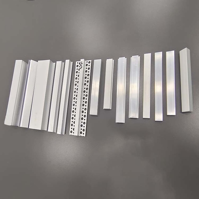 Op maat gemaakte LED-strooklicht Aluminiumprofiel voor plafond T3-T8 Temperatuur Op verzoek van de klant