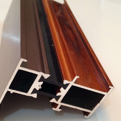 Aluminiumprofielen van houtkleur voor hekken van legering of niet van legering Klasse 6000