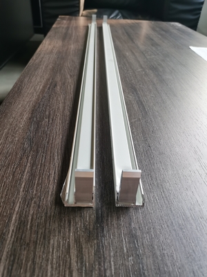 Temperatuur T3-T8 Shengxin Led Profiel Aluminium Extrusie Metalen Materiaal voor Lamp Track U Slot Shape