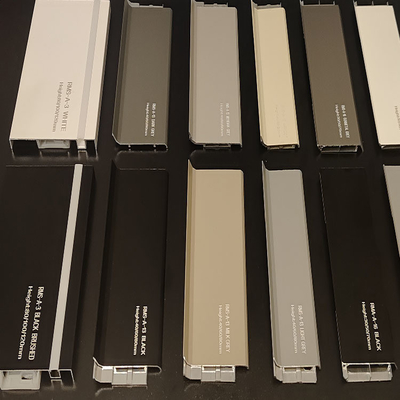 Gepolijste geborstelde geanodiseerde poedercoated houtkorrel aluminium profielen voor deuren en ramen