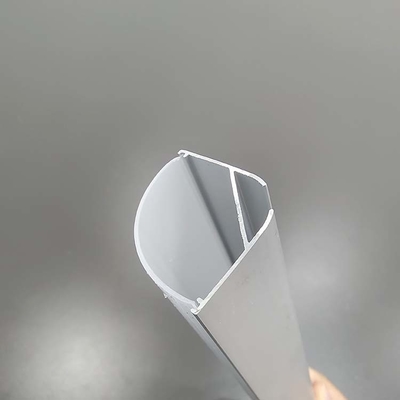 Hoekinstallatie Aluminium diffusor Extrudeerde kanaalprofiel voor aanpasbaar ontwerp