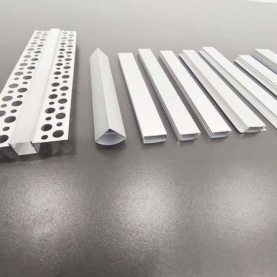 Moderne ontwerp aangepast aluminium extrusie profiel voor U-vorm LED strip profielen
