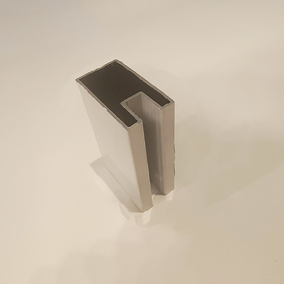Hoge tolerantie aangepast T5 T6 6063 aluminium profiel voor kledingkast in verschillende kleuren