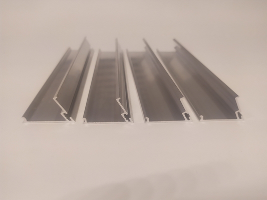 6063 T5 Shengxin Custom Aluminium Extrusion Profiles voor ramen en deuren op de markt van Peru