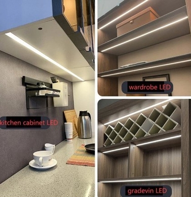 Persoonlijk gemaakte aluminiumprofiel voor LED-spiegel T3-T8 Temperatuur 5,8-6,0M Lengte door Shengxin