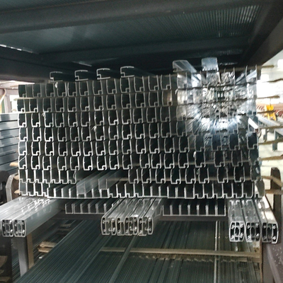 U-vorm extrusie aluminium C-kanaal spoorprofielen aangepast polijsten voor douche kamer