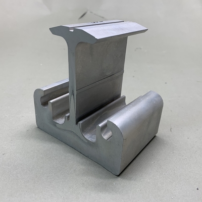 GB5237.1-2008 Standaard Cnc-machines met zijdelingse opening Aluminiumonderdelen voor spoorwegmotorbehuising
