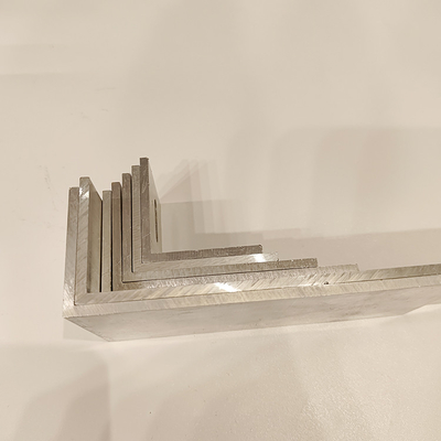 Afwerking/anodisatie/poedercoating Aluminiumhoek 6061 6063 Industrieel profiel L