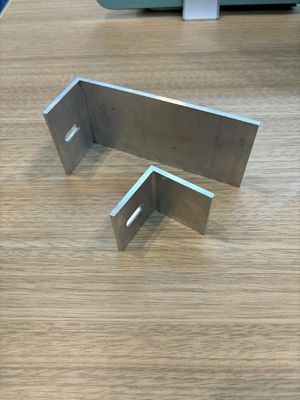 80x40x40mm Aluminium L-vorm zonnepaneel montagebeugels met poedercoating