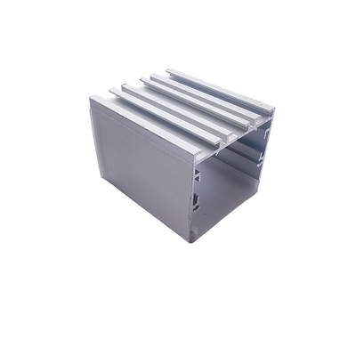 Punching Drilling CNC Custom Aluminium Extrusion voor LED profielen Voldoen aan GB-standaard