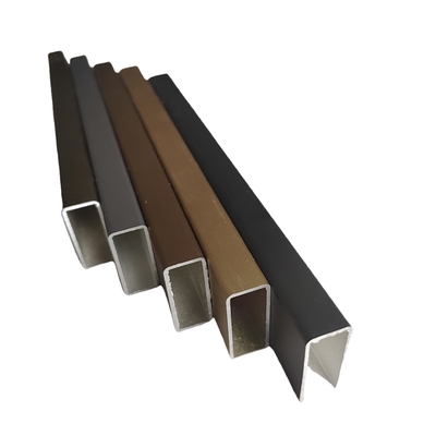 Vervaardiging van aluminiumprofielen voor PVDF-gecoate architecturale versieringen
