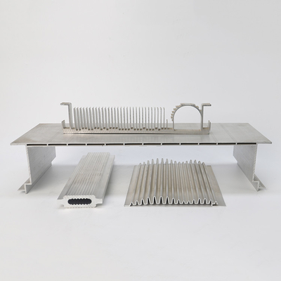 Boren ± 1% Tolerantie Custom Design Aluminium Extrusion Profile Voor ramen en deuren