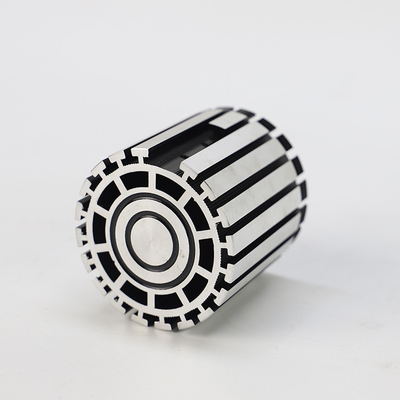 Boren ± 1% Tolerantie Custom Design Aluminium Extrusion Profile Voor ramen en deuren