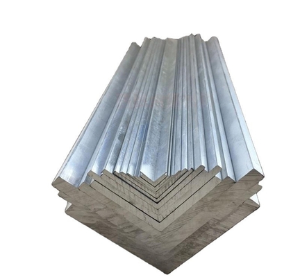Welding Service L-vormig aluminiumprofiel in de vorm van een ventilator voor het uitstrekken van kantorenhoeken