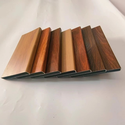 Op maat gemaakte extrusie-profielen voor het snijden van houtgraan-aluminium-schuifvensters en -deuren