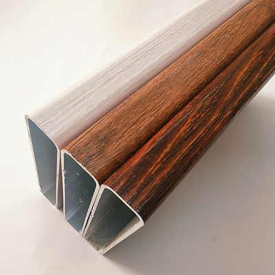 Op maat gemaakte extrusie-profielen voor het snijden van houtgraan-aluminium-schuifvensters en -deuren