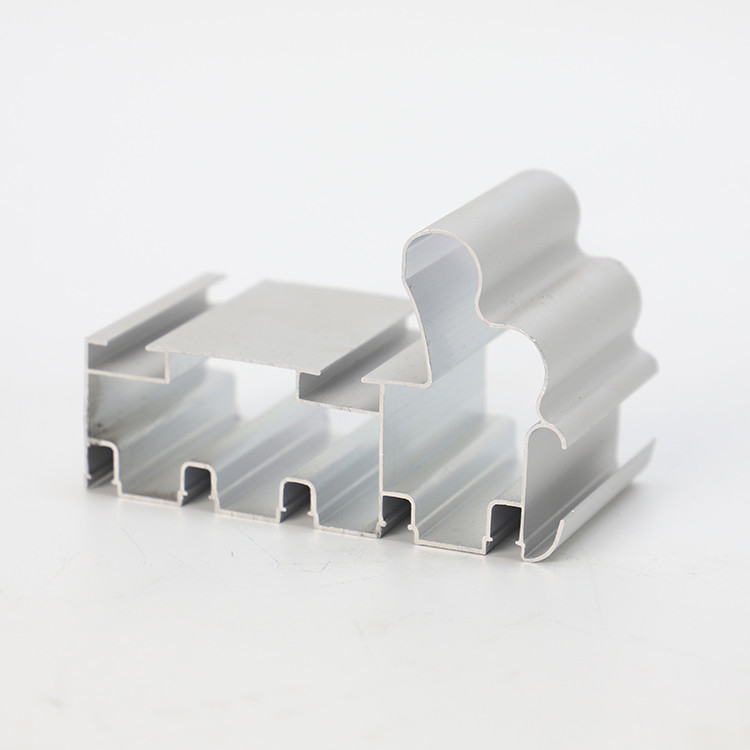 Verzoek van de klant 6063 6061 Aluminium deur- en raamprofiel voor modern interieur op balkonen